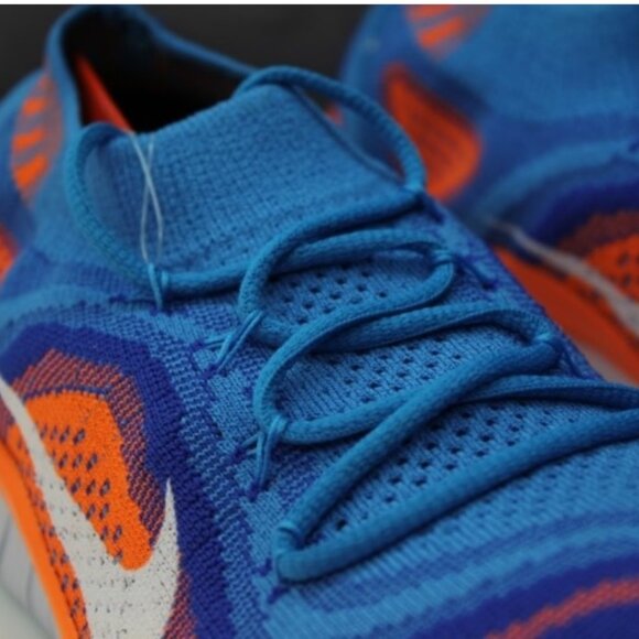 New in Box Nike Flyknit + Blue Glow Total Orange Mens 9.5 US 43 EUR RARE - Picture 3 of 16